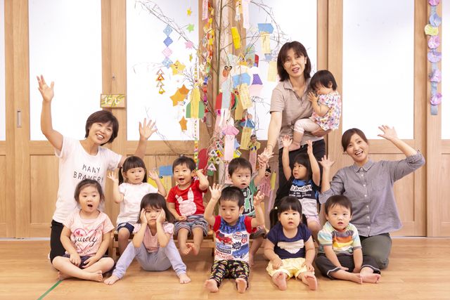 エンゼル保育園園児の集合写真