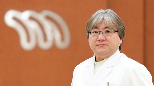 泯江堂理事長修正の写真