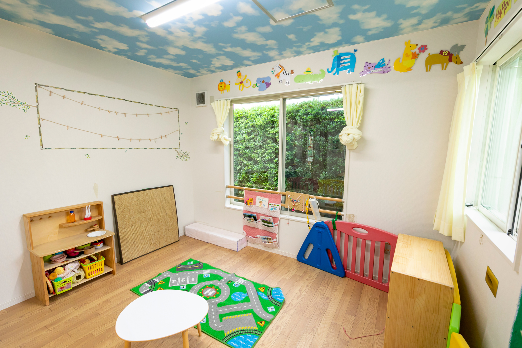 保育の特徴と特別保育イメージ画像