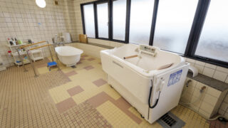 からざステーション各フロアに新しい入浴設備を導入
